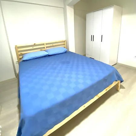 Canpi Homes Apartmán *